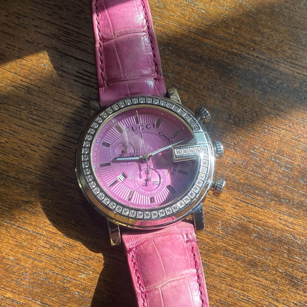 Gucci Crystal Bezel Pink Leather Chronograph Watch